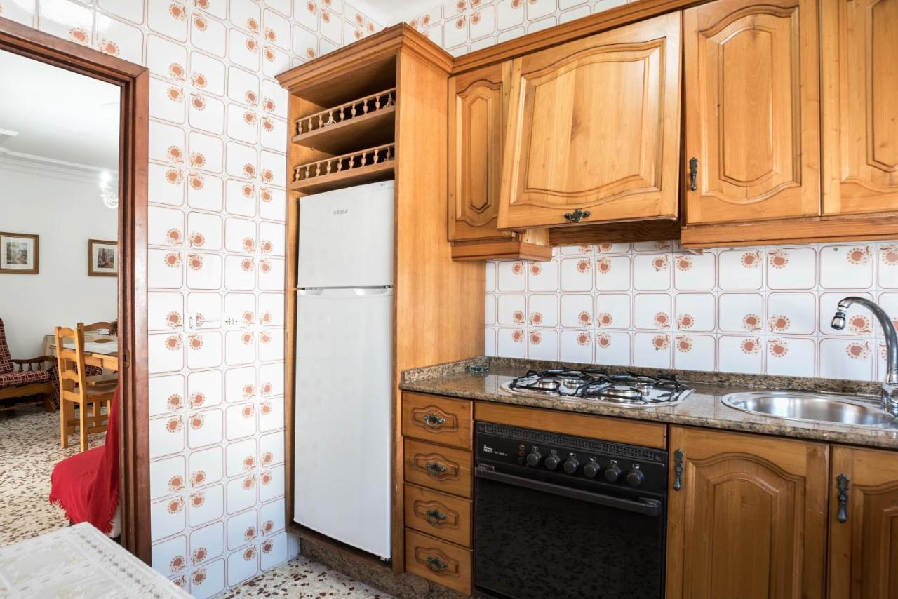 Piso Carmen Solo Familias Apartment โกนิล เด ลาฟรอนเตรา ภายนอก รูปภาพ